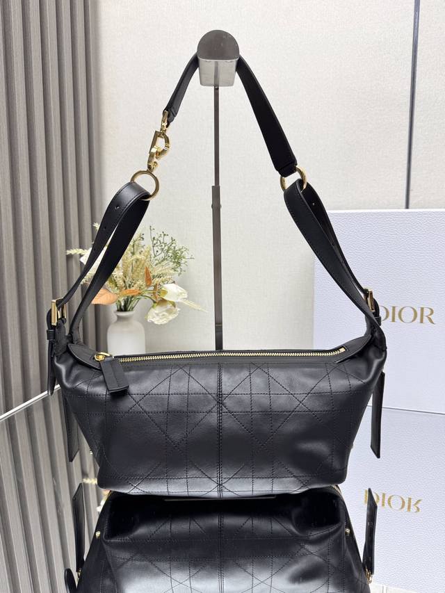 Authentic, high version Journey hobo bag black full leather This D-Journey handb