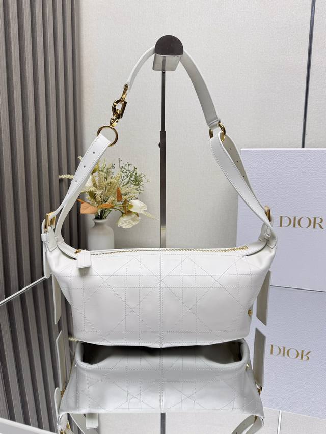 Authentic, high version Journey hobo bag white full leather This D-Journey handb