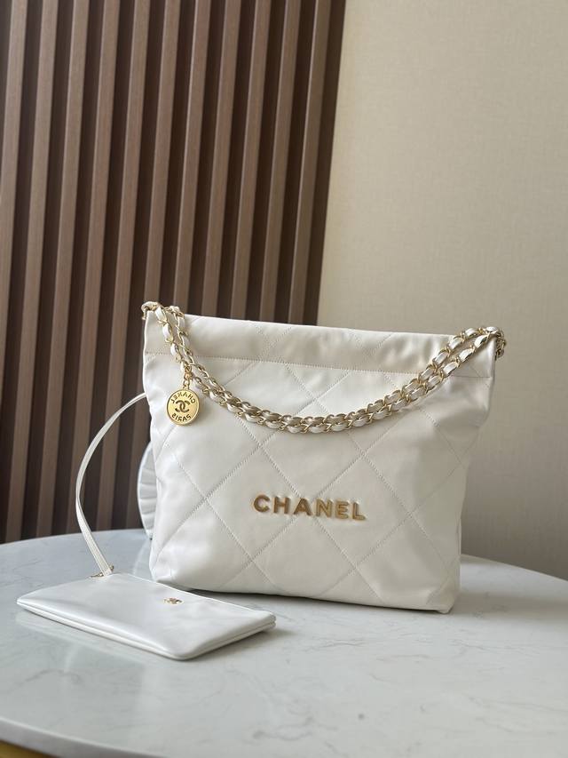 Original leather Brand new bag is coming hot Original leather white gold buckle