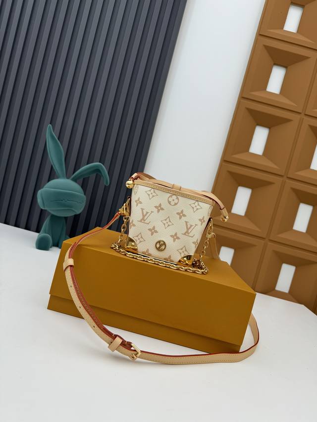 M82885 Yellow Flower 83227 White Color 82886 Black Leather Mini Bucket Bag Shaom