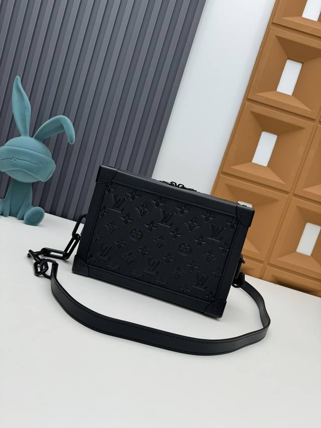 Top-grade original M55700 embossed M44478 old flower M44730 black flower Soft Tr