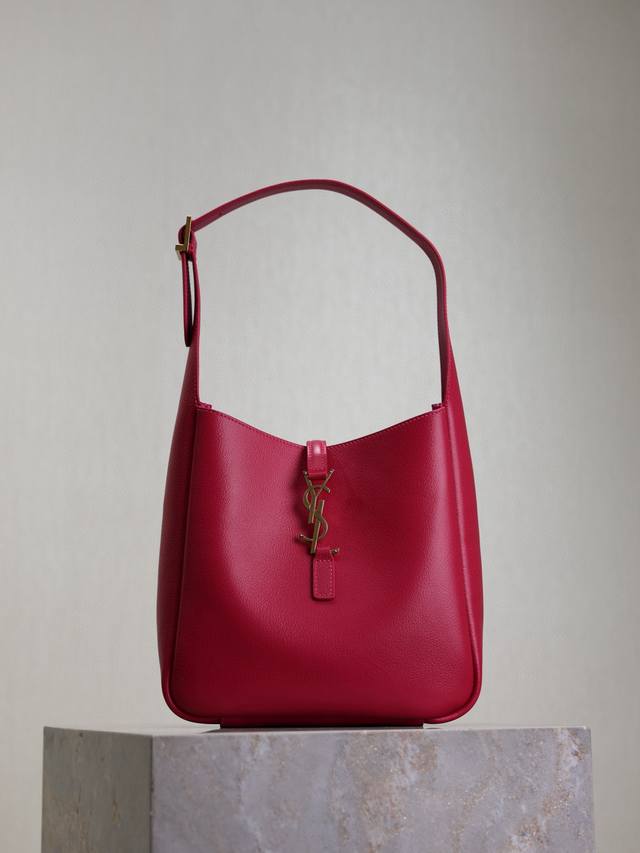 Rose red Original leather without packaging Popular Le 5A7 underarm bag This yea