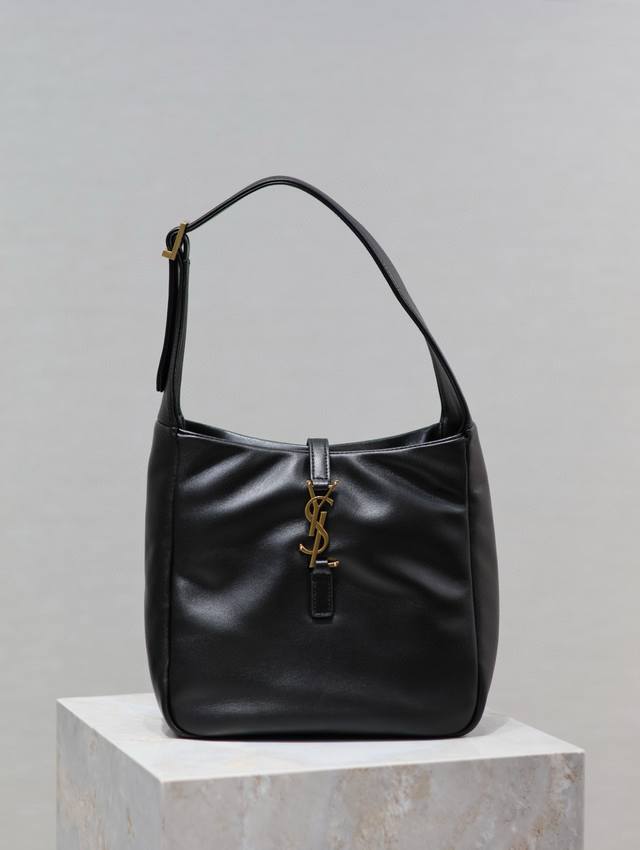 Black sheepskin Original leather without packaging Popular Le 5A7 underarm bag T