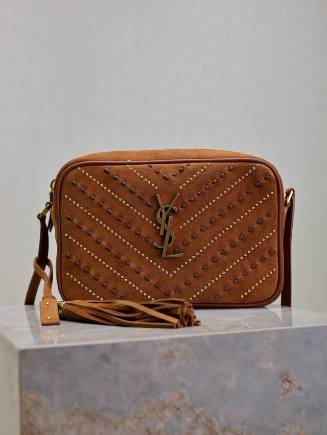 Caramel suede with rivet and drawstring Lou camera bag_Top imported Italian cowh