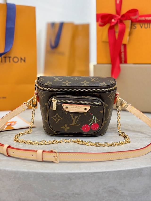 Top-grade original Mini Bumbag M13449 Cherry This Mini Bumbag is made of Monogra
