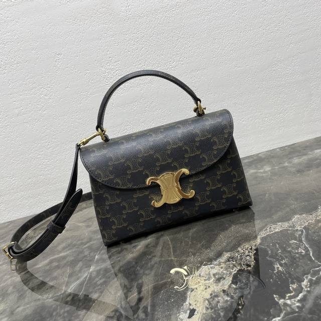 Teen Nino handbag is freshly launched New member of the bag: Teen Nino made of t