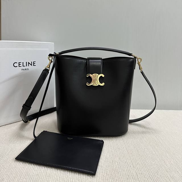 New product launched Ce's new bucket bag Louise uses shiny and delicate calfskin