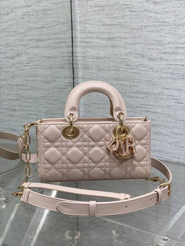 Small size in stock The latest color of the Linlang buckle, the new D-Joy is bac