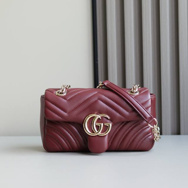 New arrival The iconic Gg Marmont collection features double G-shaped accessorie