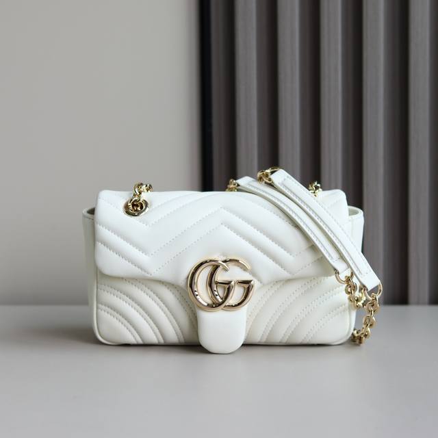 New arrival The iconic Gg Marmont collection features double G-shaped accessorie