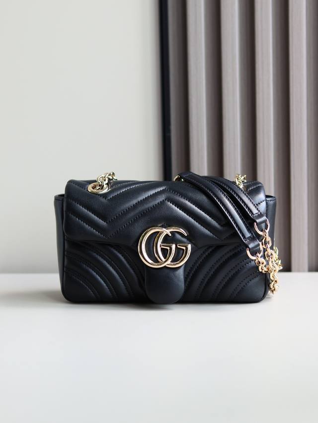 New arrival The iconic Gg Marmont collection features double G-shaped accessorie
