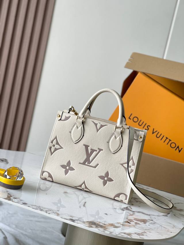 Premium Mb original leather Onthego small handbag Model: M45654 White Material: