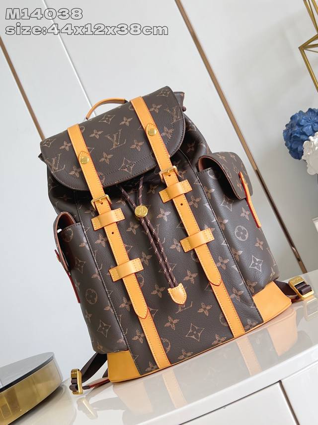 Factory Price P Top Original M14038 Christopher Medium Backpack is made from sof
