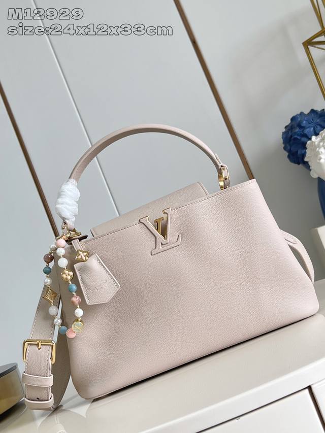 Factory Price P Top Original M12929 Grey This Capucines Souple Medium Handbag is
