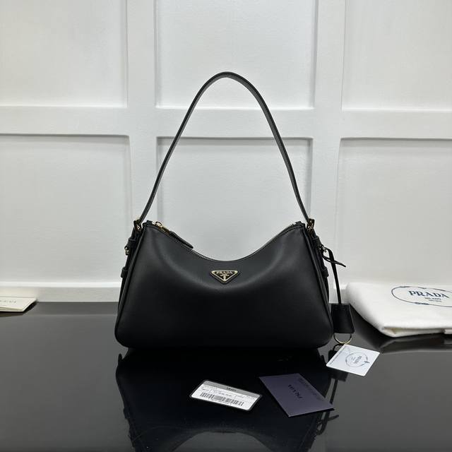 Prada new counter quality, top original calfskin, original hardware, real shot,