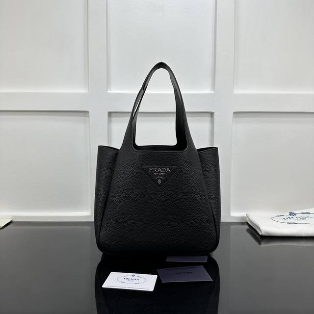Prada new counter quality, top original calfskin, original hardware, real shot,