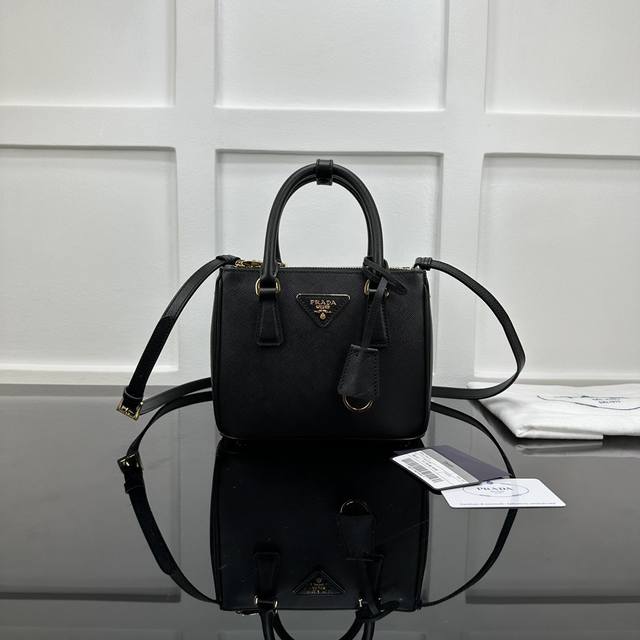Prada new counter quality, top-grade original leather, original hardware, Mini k