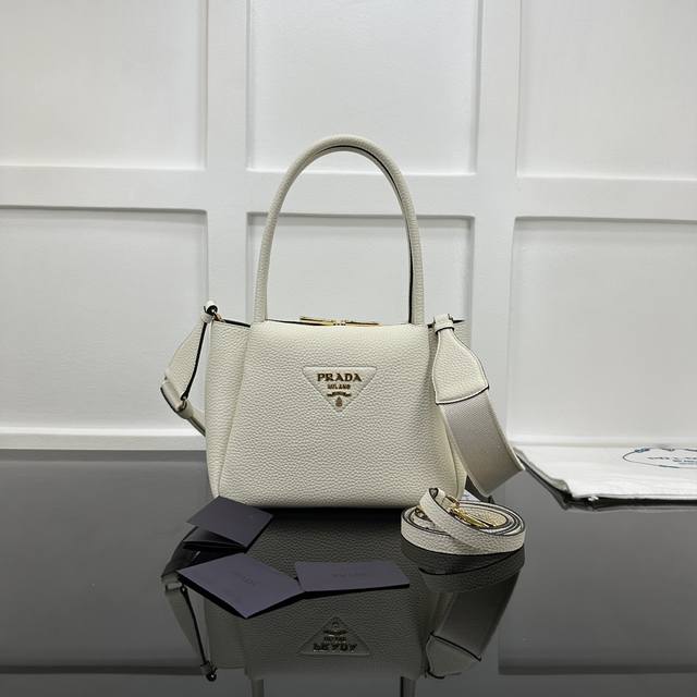 Prada new counter quality, top original deer grain leather, original hardware, r