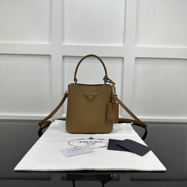 Prada new counter quality, top original leather, original hardware, real shot, m
