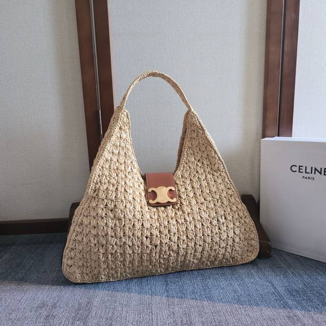 Celine triangular straw bag is here, so stylish Cabas Triang Hand-woven from Mad