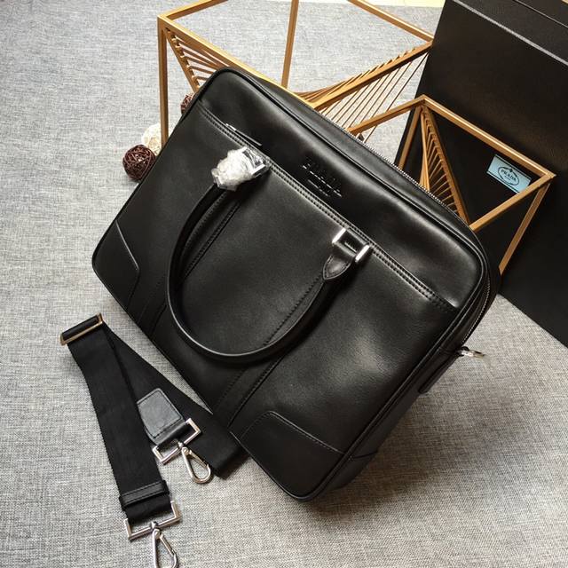 Premium with full packaging P men's bag 0912, black is out again, counter synchr