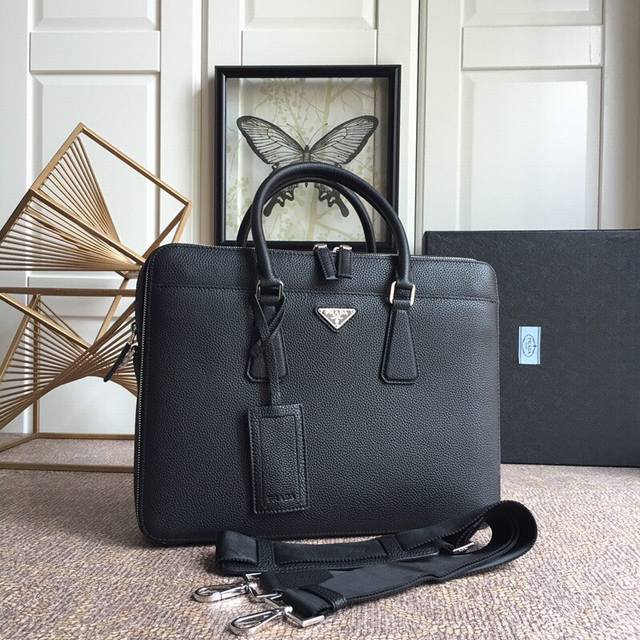 Special version P's latest men's bag 0366, counter synchronization, top-quality
