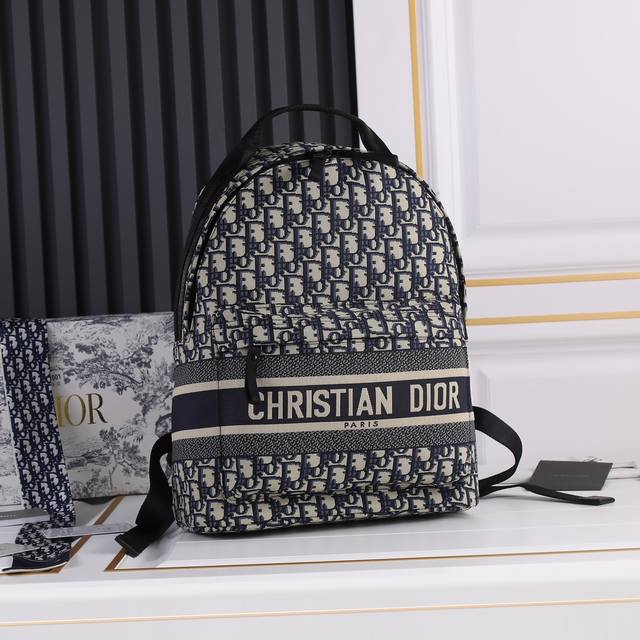 Large Oblique backpack is really good-looking~Super beautiful~ The retro style o