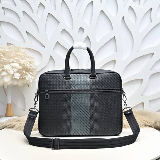 Bv-Latest men's briefcase Original quality Official website Synchronous use of t