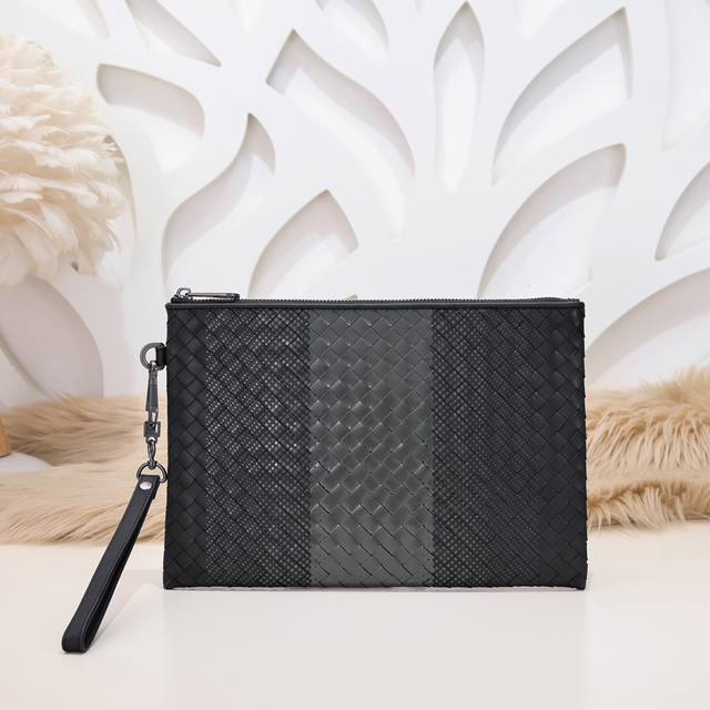 Bv-Latest men's clutch bag Original quality Official website Synchronous use of