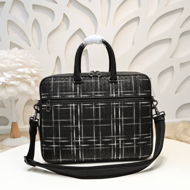Bv-Latest men's briefcase Original quality Official website Synchronous use of t