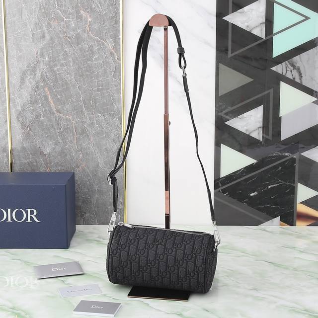 Dior Roller Dior Oblique Men's Shoulder Crossbody Bag Cylindrical Bag Comes with