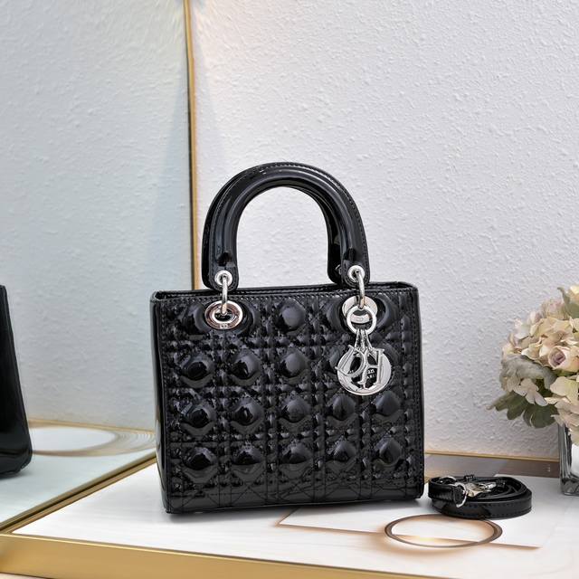 Large five-grid patent leather My Lady New design, flap, one-shoulder handbag Cl