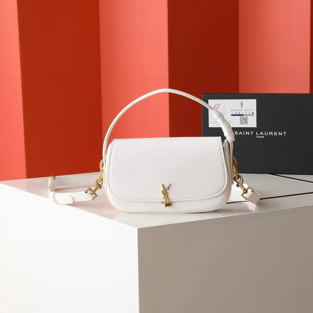 Pvoltaire underarm bag from Saint Laurent Factory is a favorite style of minimal