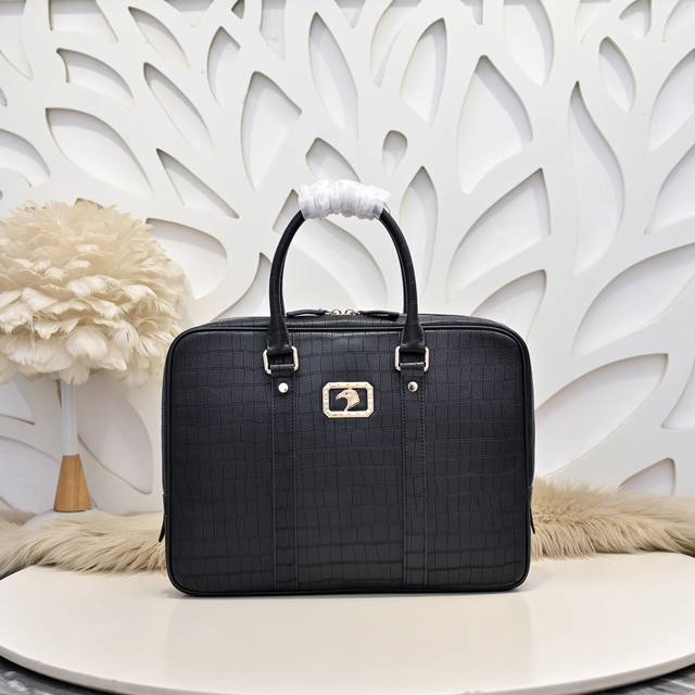 Stefano Ricci - The latest men's briefcase from Stefano Ricci. Made of imported