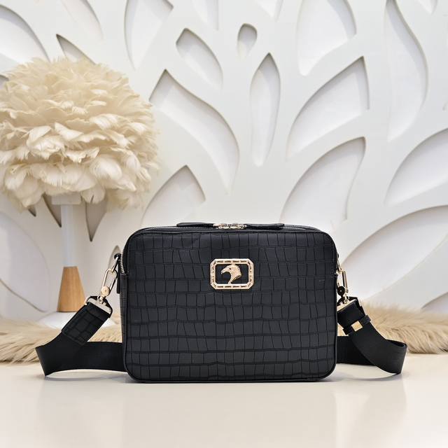 Stefano Ricci - The latest men's messenger bag from Stefano Ricci. Made of impor