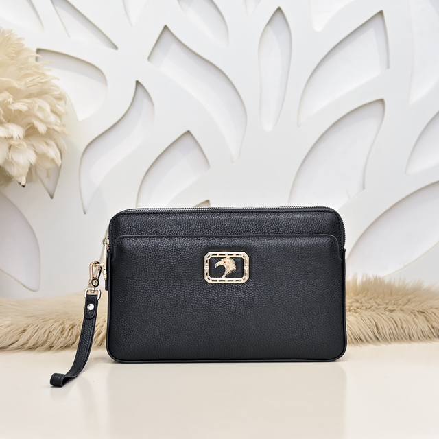 Stefano Ricci - The latest men's clutch bag from Stefano Ricci. Made of imported