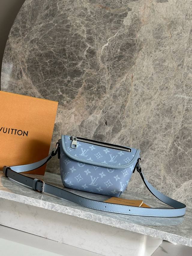 Top original model: M14116 This Pulse mini handbag is made of Monogram coated ca