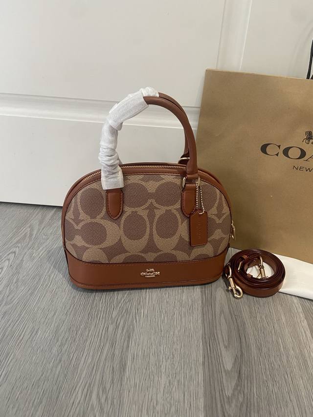 Coa*H May new product Cas19 old flower shell bag Coach shell bag classic bag sha