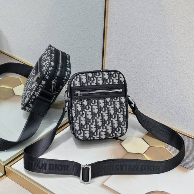 Upgraded version With Tiger Box! With first-layer lychee grain cowhide, this mes