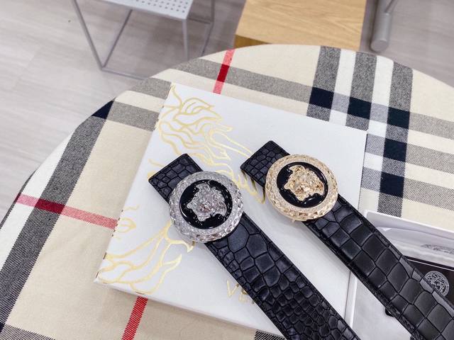 Versace - Pure cowhide, high-end goods, clear texture, super good feel, street-r