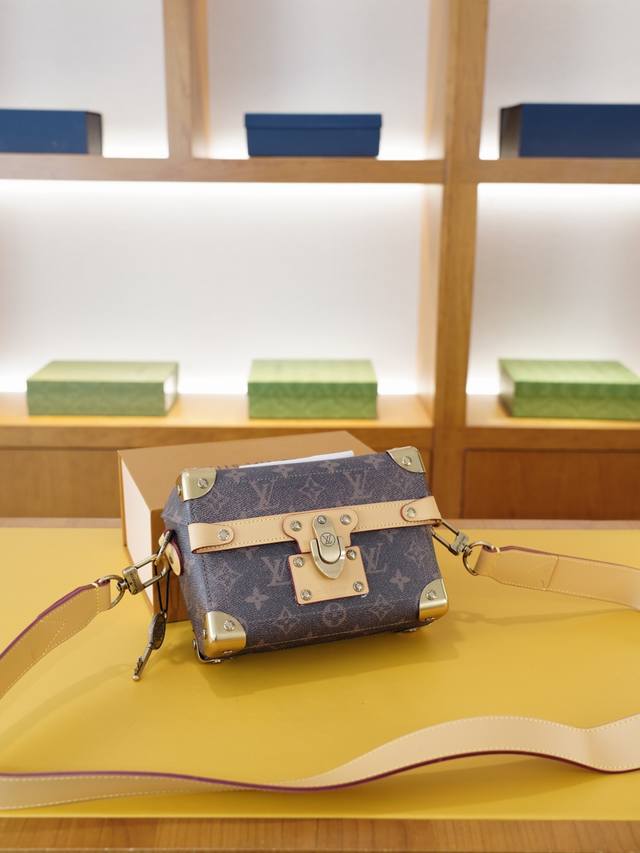 Lv Louis Vuitton official website synchronized high version crossbody shoulder b