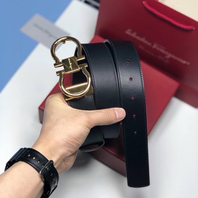 Ferragamo's latest model, the belt body is made of double-sided imported origina