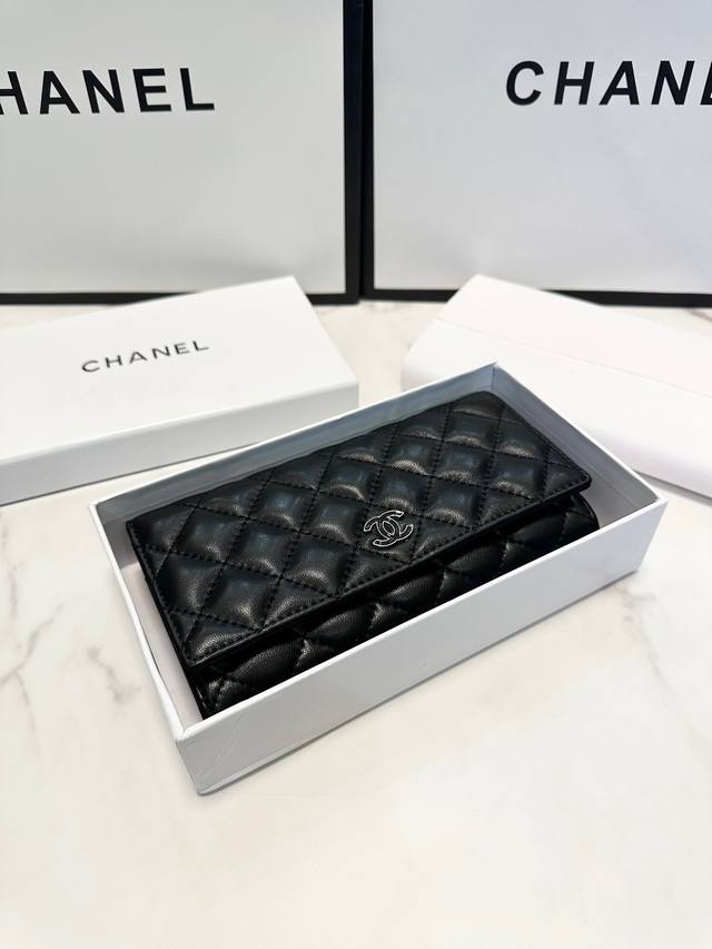 Color Black Size 19X10 Chanel popular sheepskin bi-fold wallet Classic style Fin