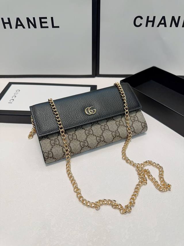 Guccl 909018 Color Black Size 19*10.5*3.5 Guccl counter synchronization, shoulde
