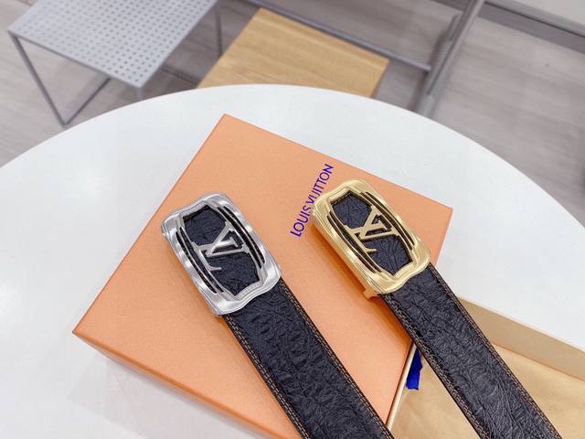 Brand: Lv Louis Vuitton Size: 40mm authentic size Hardware material: fine steel