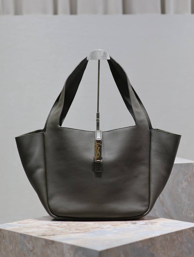 Original green Bea_New shopping bag Hobo bag Many girls want to buy a big bag in