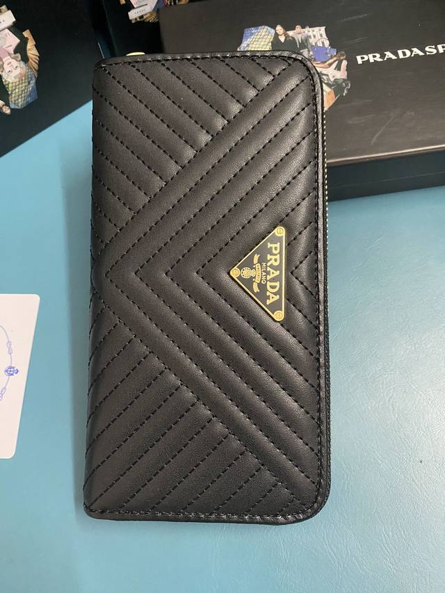 Classic small single zipper wallet Classic, simple and fashionable, Zp developme