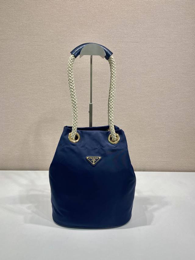 New Bucket Bag 1Be082 Runway Style This Re-Nylon handbag is designed with nylon