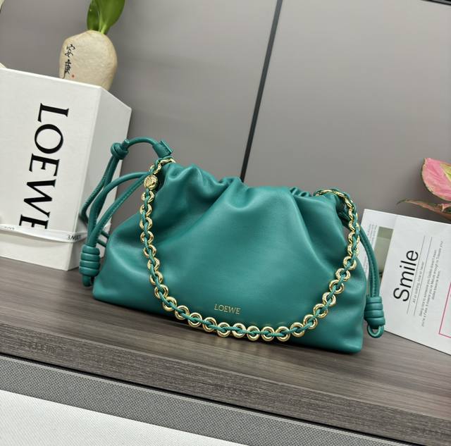 Low soft nappa leather Flamenco Purse bag features pleated design and key detail
