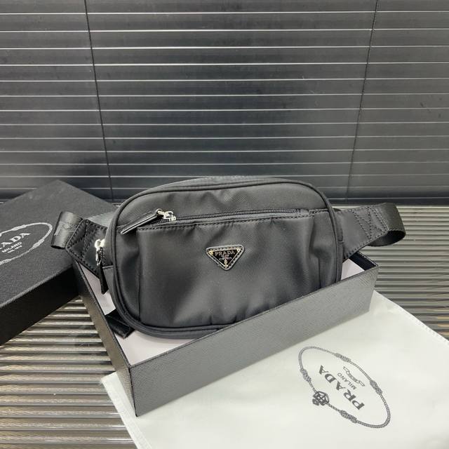 Prada Re-Nylon Waist Bag Chest Bag Men's Single Shoulder Backpack Classic Versat